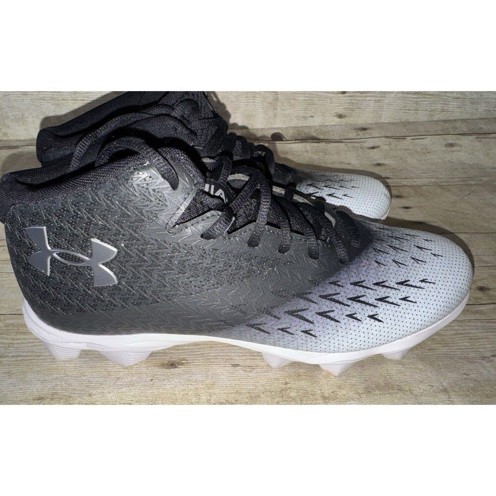 Under Armour Spotlight Franchise RM 4.0 Mens Size 11 Black White Football Cleats